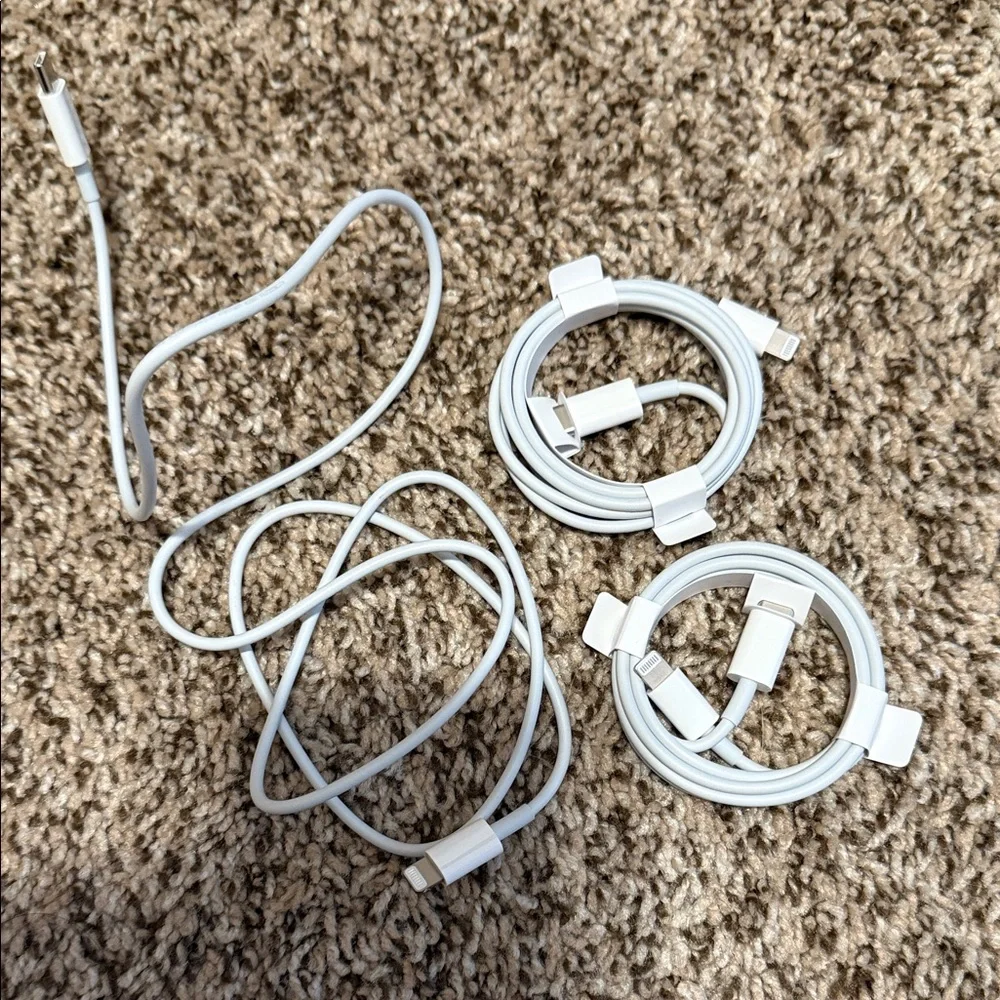 3 Apple USB-C to Lightening Charging Cables